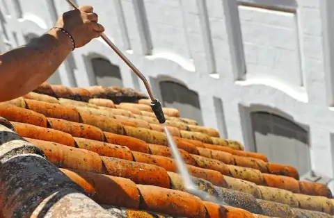 Nettoyage de toitures - Porspoder